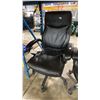 Image 2 : 4 ASSORTED OFFICE CHAIRS *MUST TAKE ALL*