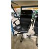 Image 2 : 4 ASSORTED OFFICE CHAIRS *MUST TAKE ALL*