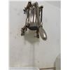 Image 2 : Commercial Wall-Mounted French Fry Cutter