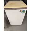Image 1 : GoldStar Mini Fridge Model GR-1510P