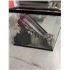 Image 4 : Glass Aquarium With Lid and Assorted Accessories