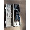 Image 1 : Hydraulic Floor Jack with Plastic Carry Case