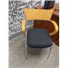 Image 2 : 4 Modern Stacking Chairs with Black Seats and Blonde Wood Backs
