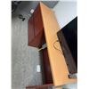 Image 1 : Wood Laminate Office Desk With Drawer Unit