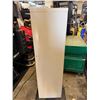 Image 5 : Hirsh 4-Drawer Filing Cabinet 15" x 26" x 52"H