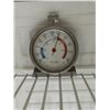 Image 10 : General Electric SFR03BAZABB Compact Refrigerator (Works)