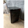 Image 2 : General Electric SFR03BAZABB Compact Refrigerator (Works)
