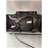 Image 9 : General Electric SFR03BAZABB Compact Refrigerator (Works)