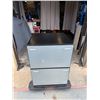 Image 2 : KitchenAid KUDR204KPA00 Drawer Refrigerator 24" x 23" x 34"H (Works)