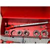 Image 13 : Ridgid Pipe Threading Kit: Pipe Cutters, Reamer, Ratchet, Die Heads, Clamps, etc