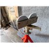 Image 3 : Ridgid RJ-99  Roller Head Pipe Stand & VJ-99 V-Head Pipe Stand