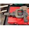 Image 6 : Hilti TE 905-AVR Demolition Hammer in Hard Case (works)