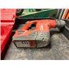 Image 7 : Hilti TE 4-A18 Rotary Hammer  w/ Charger in Hard Case (works)