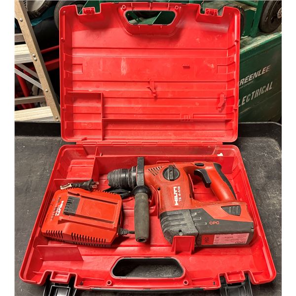 Hilti TE 4-A18 Rotary Hammer  w/ Charger in Hard Case (works)