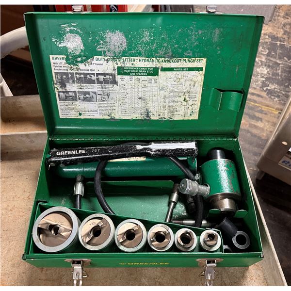 Greenlee 7506 Slug Splitter Heavy-Duty Hydraulic Knockout Punch Set in Hard Case