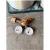 Image 11 : Qty 2 Tanks w/ Hoses & Gauges on Airgas 6" Cylinder Cart