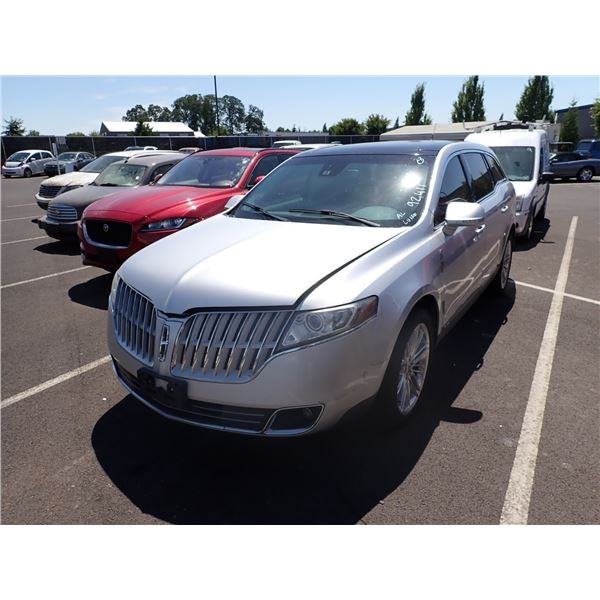 2010 Lincoln MKT