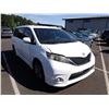 Image 2 : 2012 Toyota Sienna