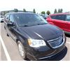 Image 2 : 2015 Chrysler Town and Country