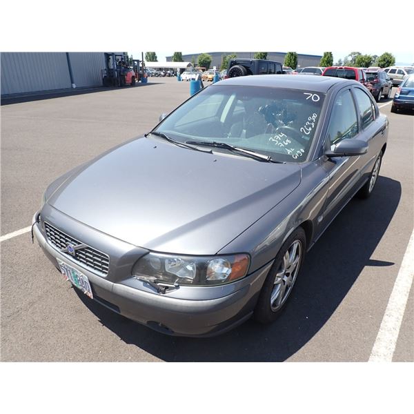 2004 Volvo S60