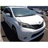 Image 2 : 2012 Toyota Sienna