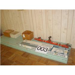 HITCH, LIGHT FIXTURE, & CHAIN