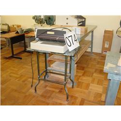 GBC PUNCHER W/TABLE