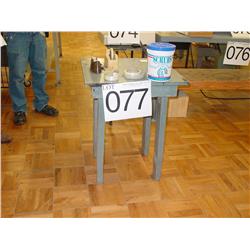 WORK TABLE W/TAPE (X1)