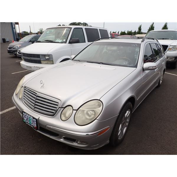 2004 Mercedes-Benz E320
