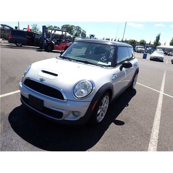 2012 Mini Cooper S RUNS WITH MECHANICAL PROBLEMS