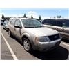 Image 2 : 2006 Ford Freestyle RUNS WITH MECHANICAL PROBLEMS