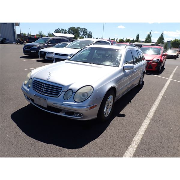 2004 Mercedes-Benz E320 RUNS WITH MECHANICAL PROBLEMS