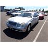 Image 1 : 2004 Mercedes-Benz E320 RUNS WITH MECHANICAL PROBLEMS