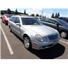Image 2 : 2004 Mercedes-Benz E320 RUNS WITH MECHANICAL PROBLEMS