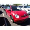 Image 2 : 2008 Volkswagen New Beetle