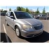 Image 2 : 2014 Chrysler Town and Country