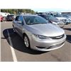 Image 2 : 2015 Chrysler 200