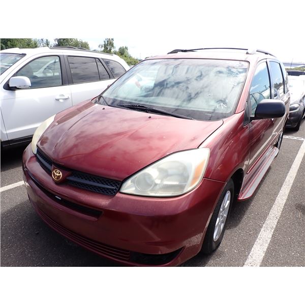2004 Toyota Sienna