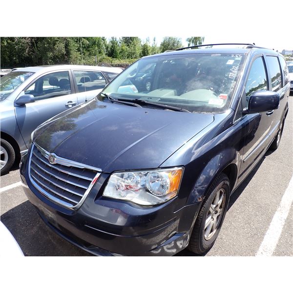 2008 Chrysler Town and Country