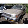 Image 1 : 1997 Nissan Pathfinder