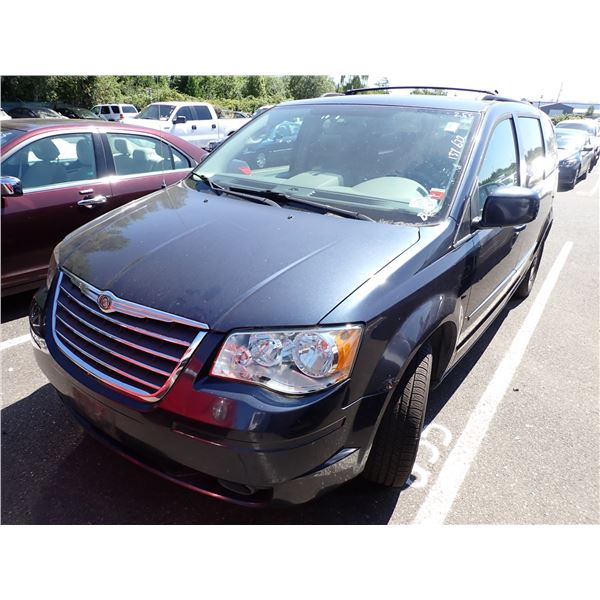 2008 Chrysler Town and Country