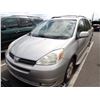 Image 1 : 2004 Toyota Sienna
