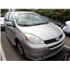 Image 2 : 2004 Toyota Sienna