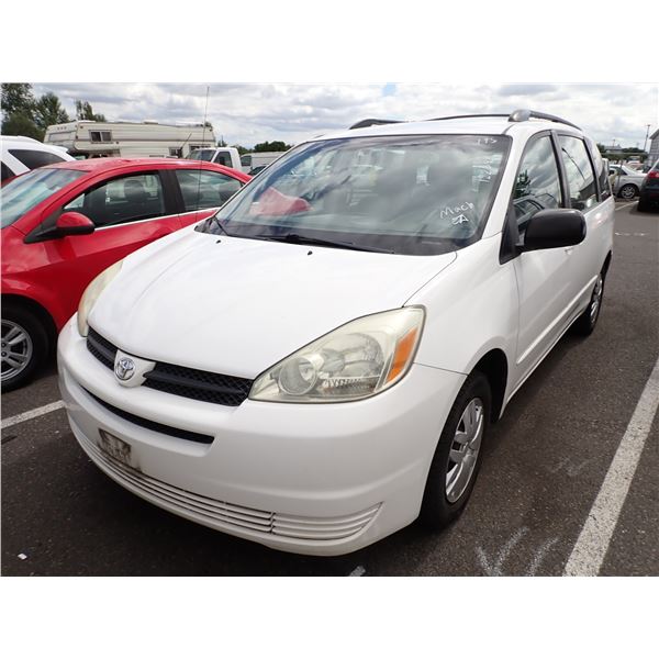 2004 Toyota Sienna