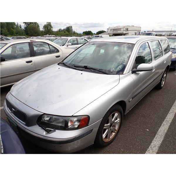 2004 Volvo V70