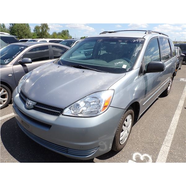 2004 Toyota Sienna