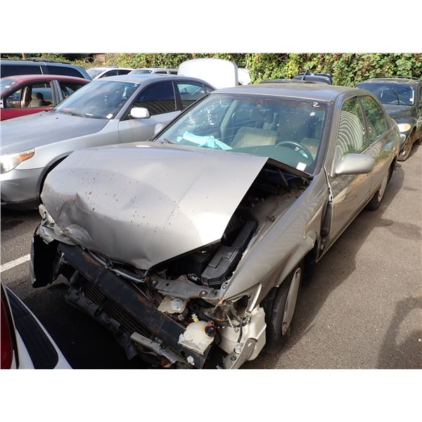 2000 Toyota Camry