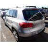 Image 4 : 2012 Volkswagen Tiguan