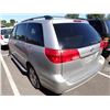 Image 4 : 2004 Toyota Sienna
