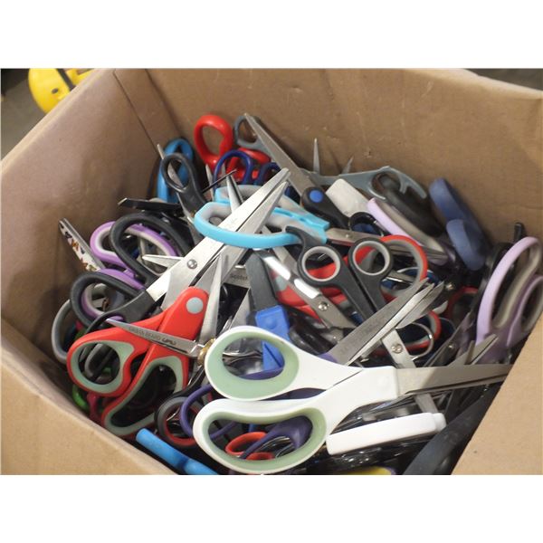 Box Of assorted Scissors